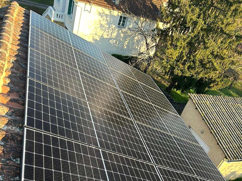 Chauffage technique, installation de panneaux solaires d'énergie solaire. Bergerac. Montpon. Saint-Astier. Pineuilh. Sainte-Foy-la-Grande.